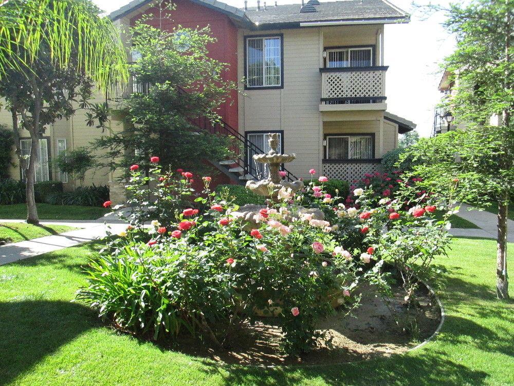 Whispering Meadows Apartments Μπέικερσφιλντ Εξωτερικό φωτογραφία