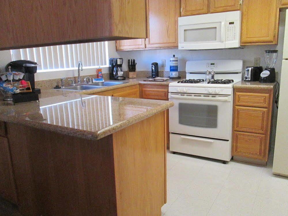 Whispering Meadows Apartments Μπέικερσφιλντ Εξωτερικό φωτογραφία