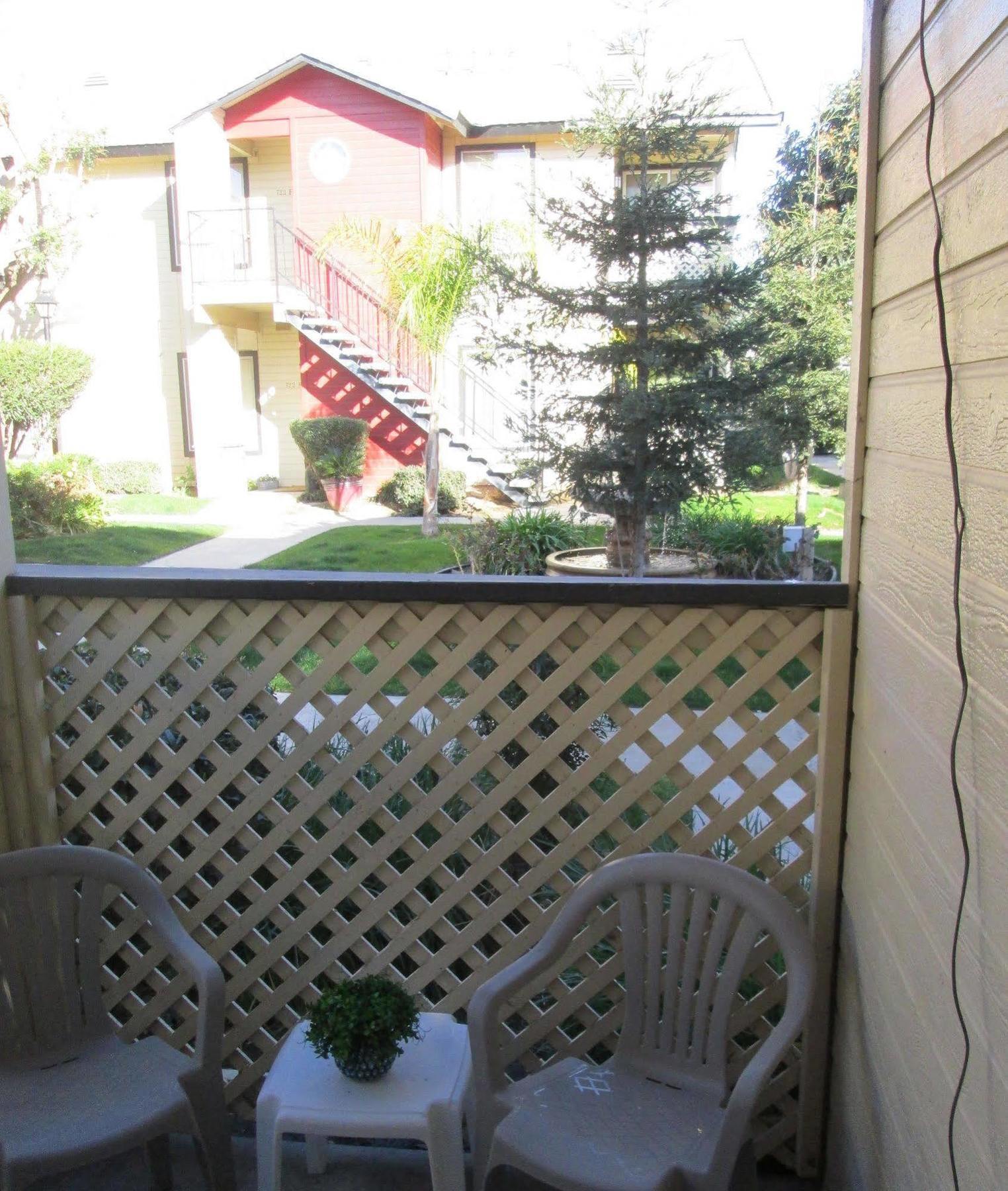 Whispering Meadows Apartments Μπέικερσφιλντ Εξωτερικό φωτογραφία